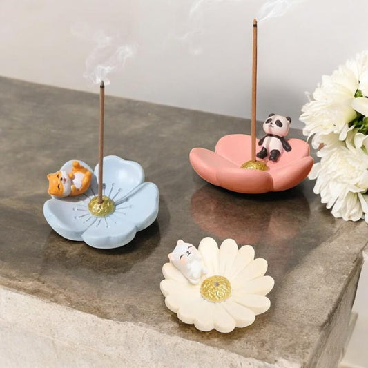 Cherry Blossom Incense Holder  Sakura Animal Stick Burner  Cute Aromatherapy Ash Catcher  Japanese-Inspired Home Decor Gift