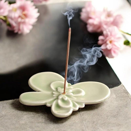 Butterfly Shaped Ceramic Incense Burner, Orchid Line Fragrant Holder for Aromatherapy, Home Zen Gift for Tea Lovers
